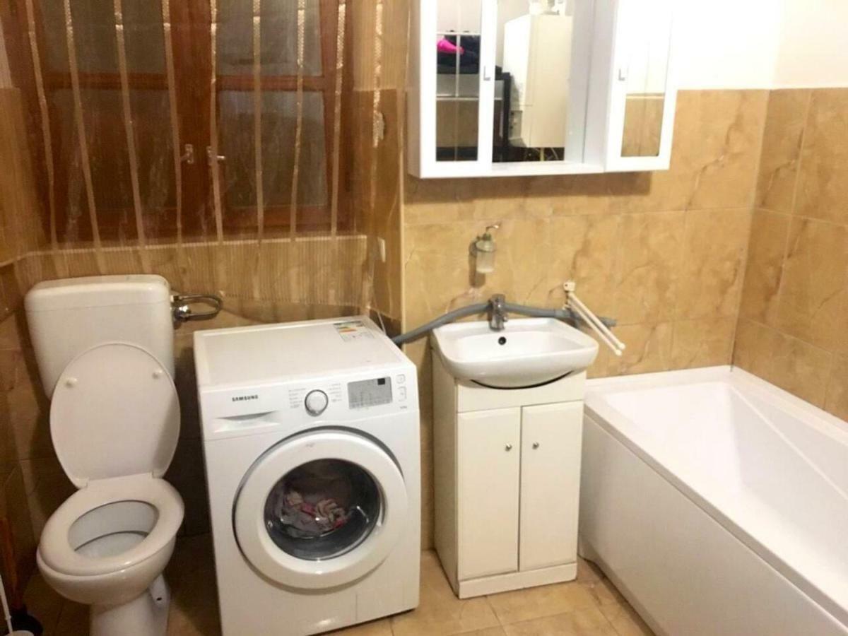 Arkadia Apartman Papa Bagian luar foto